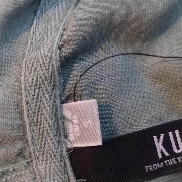 Kut from the Kloth Kut Amelia Contrast Pullover Hoodie 1/4 Snap Button - Picture 8 of 10